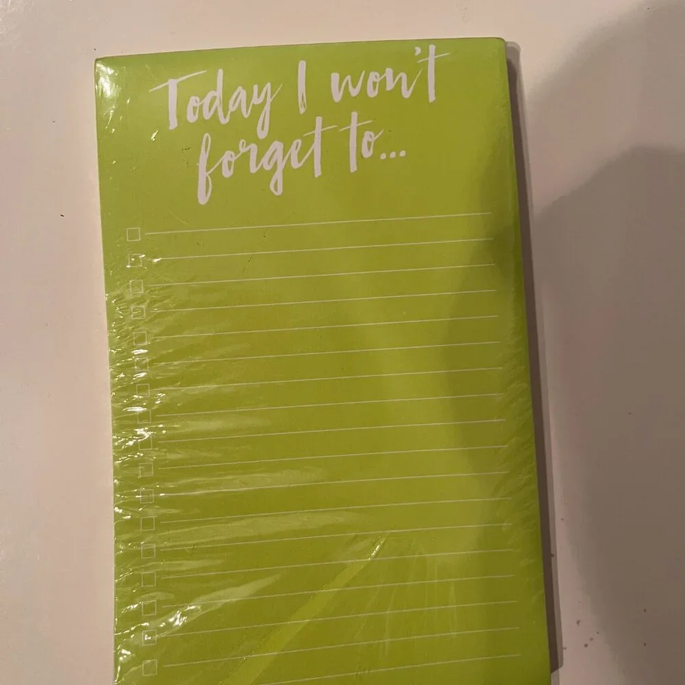 Gartner (green) notepads do