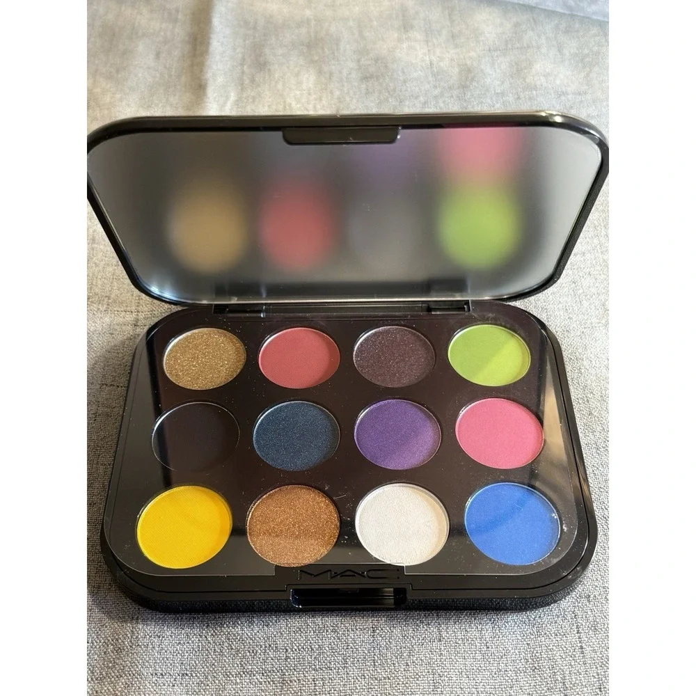 Eyeshadow mac connect