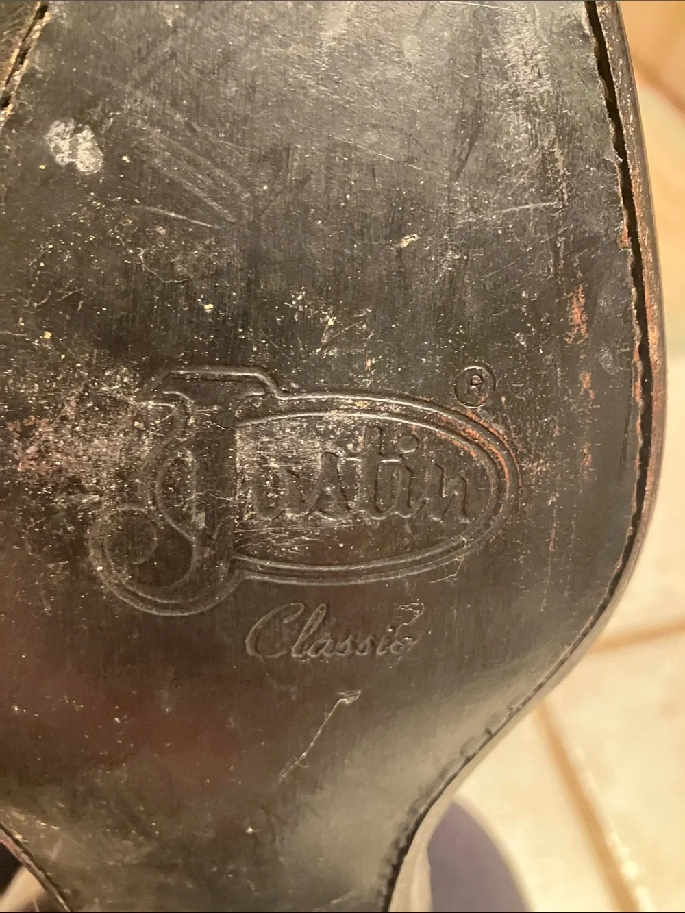 Justin Boots classic pointed