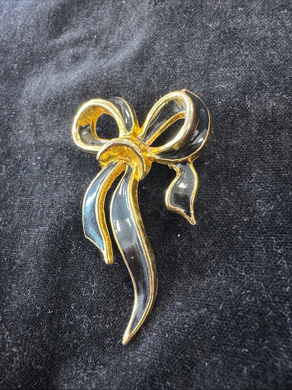 Vintage stylish bow