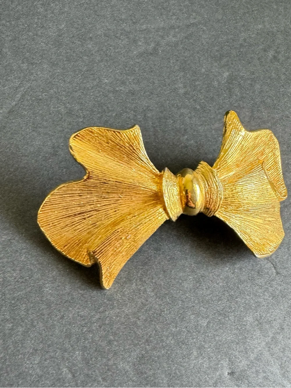 Vintage bow hair