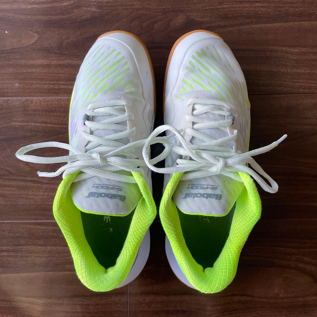 lightweight breathable