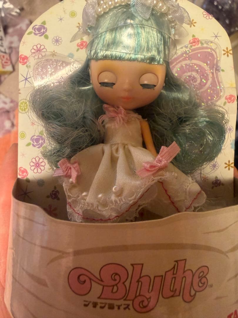this petite